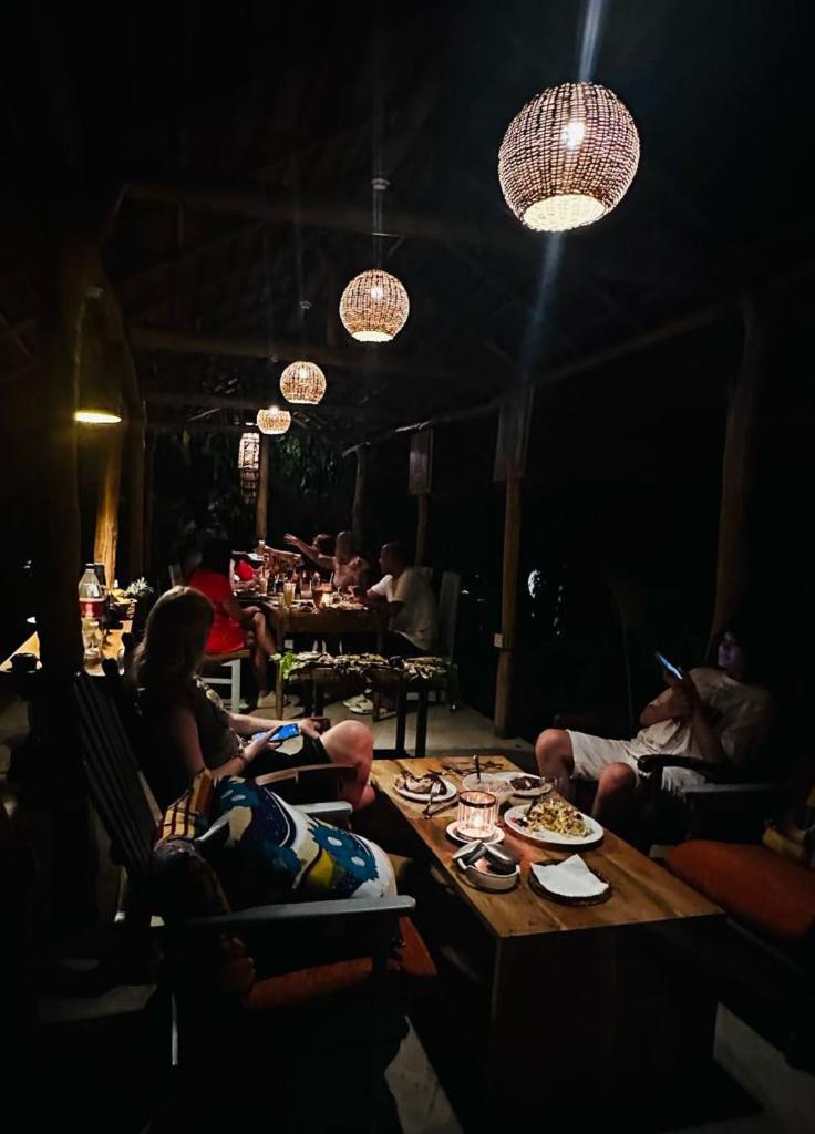 View Guesthouse & Bistro At Goyambokka Тангалле Екстер'єр фото